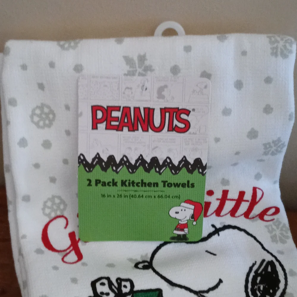 Snoopy kitchen towels